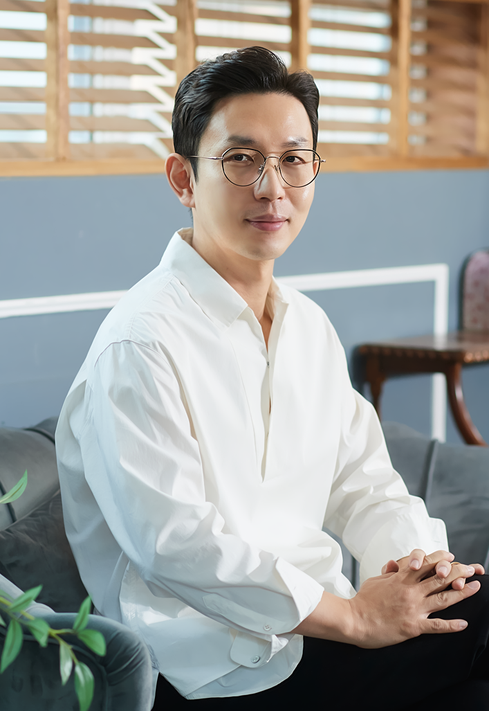 홍진우 원장 의료진 사진